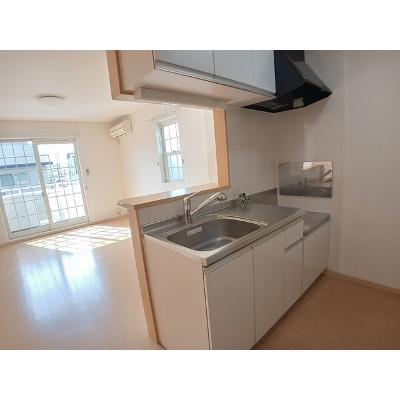 スモールヴィレッジ 102【管理NO：1-015653701-01020】 ★家具家電は申し込み後に搬入します★ ★2026年09月中旬入居可能★の物件写真3