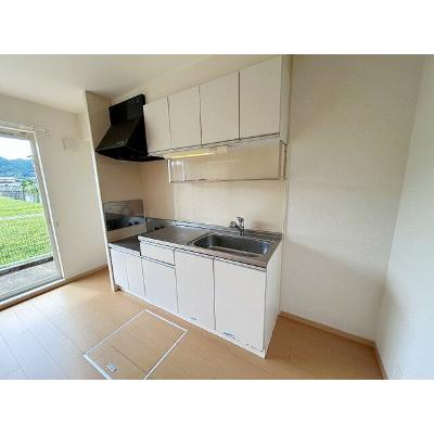フィオーレ 102【管理NO：1-016415101-01020】 ★家具家電は申し込み後に搬入します★の物件写真3