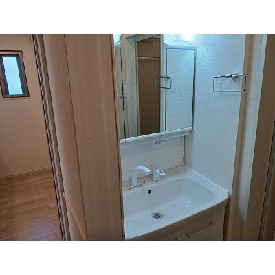 ラウレア　リーフ 201【管理NO：1-028596501-02010】 ★家具家電は申し込み後に搬入します★ ★2026年10月下旬入居可能★の物件写真6