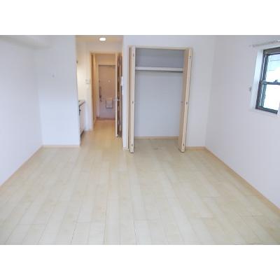ラ・カーサ　西加賀屋 201【管理NO：1-018173201-02010】 ★家具家電は申し込み後に搬入します★ ★2026年10月上旬入居可能★の物件写真2