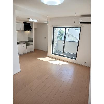 モヤ　パラチャ 201【管理NO：1-017981601-02010】 ★家具家電は申し込み後に搬入します★の物件写真2