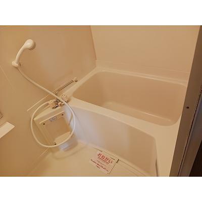 プリムロ－ズ 202【管理NO：1-009485601-02020】 ★家具家電は申し込み後に搬入します★の物件写真4
