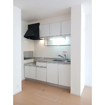 サン・グレース　Ⅰ 103【管理NO：1-016814501-01030】 ★家具家電は申し込み後に搬入します★ ★2026年09月下旬入居可能★の物件写真3