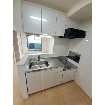 アクアマリン 202【管理NO：1-022321201-02020】 ★家具家電は申し込み後に搬入します★ ★2026年09月中旬入居可能★の物件写真3