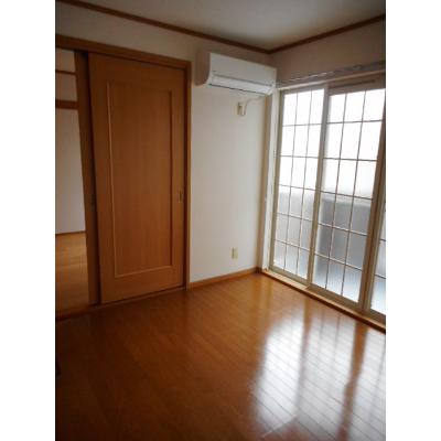 ＢＥＬ　ＦＬＯＲＡ 102【管理NO：1-011210001-01020】 ★家具家電は申し込み後に搬入します★の物件写真2