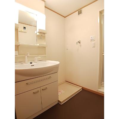 スプリングガーデン 205【管理NO：1-013228101-02040】 ★家具家電は申し込み後に搬入します★の物件写真6