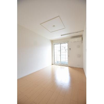 Ｑ－フロンティアⅡ 106【管理NO：1-017651101-01050】 ★家具家電は申し込み後に搬入します★の物件写真2
