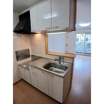 プラシード 104【管理NO：1-015352101-01040】 ★家具家電は申し込み後に搬入します★の物件写真3