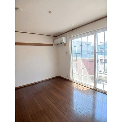 エミール　Ⅰ 101【管理NO：1-007363801-01010】 ★家具家電は申し込み後に搬入します★の物件写真2