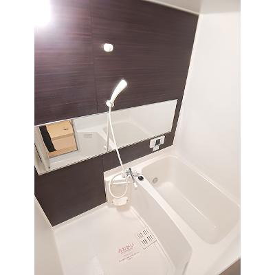 エミール　Ⅰ 101【管理NO：1-007363801-01010】 ★家具家電は申し込み後に搬入します★の物件写真4