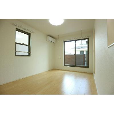 ラ・セゾン 201【管理NO：1-018118101-02010】 ★家具家電は申し込み後に搬入します 2026年08月中旬入居可能の物件写真2