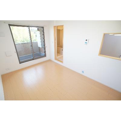 ベル　ソレイユ 201【管理NO：1-017101501-02010】 ★家具家電は申し込み後に搬入します 2026年08月下旬入居可能の物件写真2