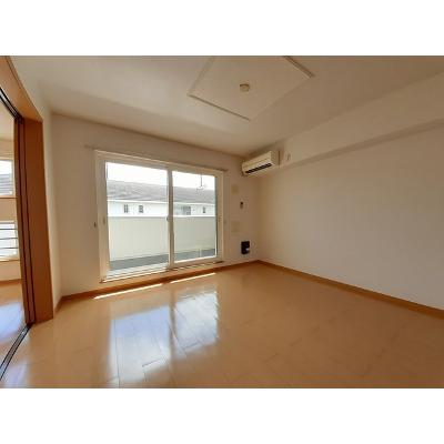 エバーグリーン 203【管理NO：1-015393501-02030】 ★家具家電は申し込み後に搬入します★の物件写真2