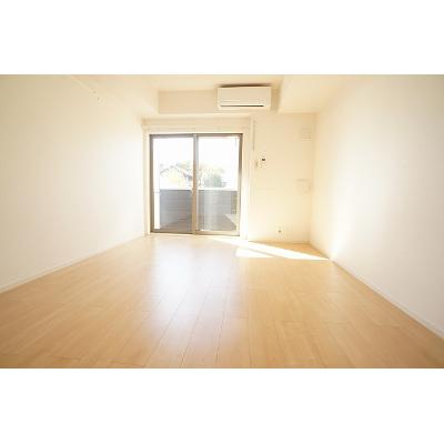ベル　フルーフⅡ 103【管理NO：1-023087602-01030】 ★家具家電は申し込み後に搬入します 2026年08月下旬入居可能の物件写真2