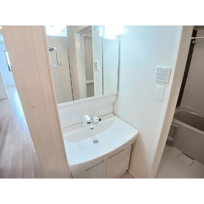 ヤングウッズ港町 204【管理NO：1-028516001-02040】 ★家具家電は申し込み後に搬入します★の物件写真6