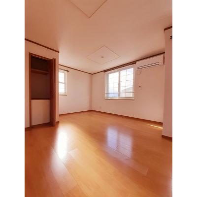 エクセレントリヴⅡ 203【管理NO：1-011289602-02030】 ★家具家電は申し込み後に搬入します★ ★2026年09月上旬入居可能★の物件写真2