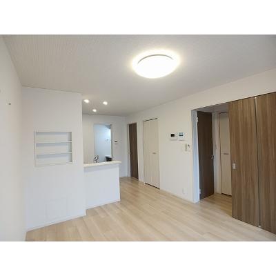 ミストラル 101【管理NO：1-028330601-01010】 ★家具家電は申し込み後に搬入します★ ★2026年09月中旬入居可能★の物件写真2