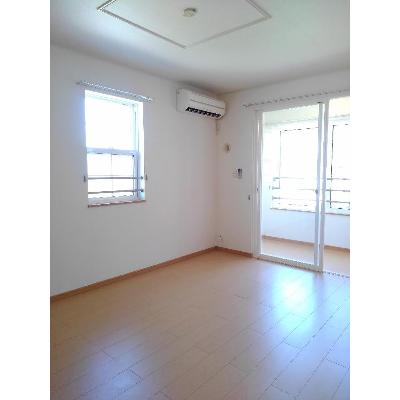 モンソレイユⅢ 204【管理NO：1-013709703-02040】 ★家具家電は申し込み後に搬入します★ ★2026年09月中旬入居可能★の物件写真2
