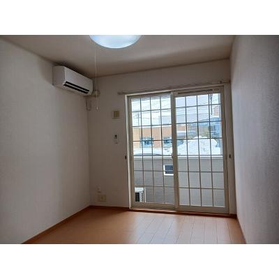 エリクシ－ル 103【管理NO：1-014667901-01030】 ★家具家電は申し込み後に搬入します★ ★2026年09月中旬入居可能★の物件写真2