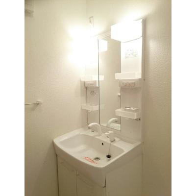 リシアンサス 101【管理NO：1-017060901-01010】 ★家具家電は申し込み後に搬入します★ ★2026年08月下旬入居可能★の物件写真6
