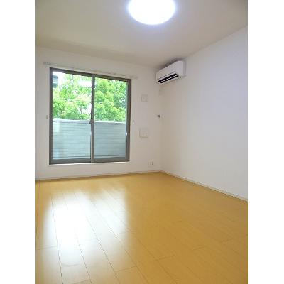 ブリリアント　コスモ 203【管理NO：1-021177901-02030】 ★家具家電は申し込み後に搬入します★ ★2026年09月中旬入居可能★の物件写真2