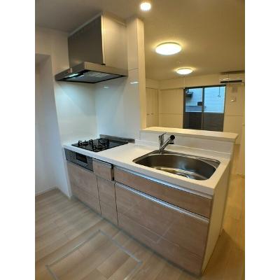 アベニール湘南 102【管理NO：1-027677801-01020】 ★家具家電は申し込み後に搬入します★の物件写真3