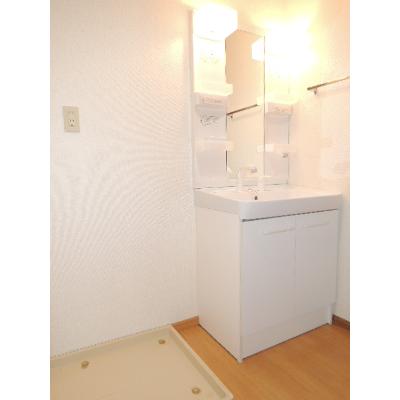 エレガントハイム岩松北 205【管理NO：1-009490701-02040】 ★家具家電は申し込み後に搬入します 2026年09月中旬入居可能の物件写真6