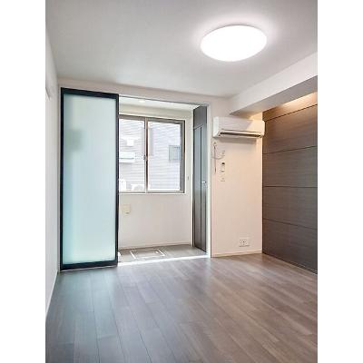 フラン　コリーヌ 102【管理NO：1-020863901-01020】 ★家具家電は申し込み後に搬入します★の物件写真2