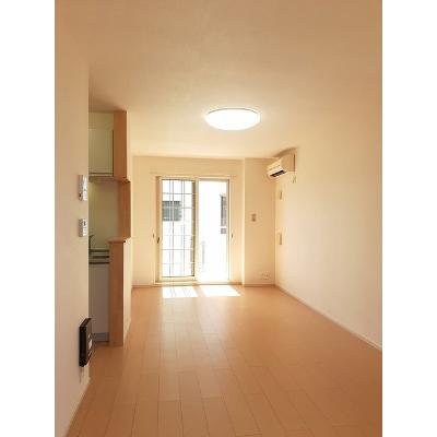 ラ・ムール 101【管理NO：1-017592201-01010】 ★家具家電は申し込み後に搬入します★ ★2026年09月中旬入居可能★の物件写真2