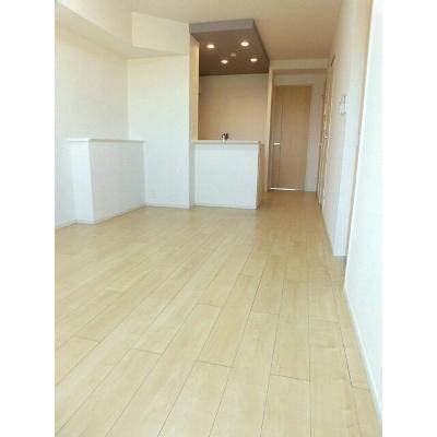 アイリス恵 303【管理NO：1-024284201-03030】 ★家具家電は申し込み後に搬入します★の物件写真2