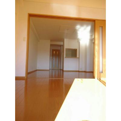 プラシード・アルバ 301【管理NO：1-014188101-03010】 ★家具家電は申し込み後に搬入します 2026年09月中旬入居可能の物件写真2