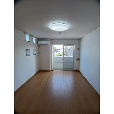 フィオーレⅡ 201【管理NO：1-015241101-02010】 ★家具家電は申し込み後に搬入します★ ★2026年09月中旬入居可能★の物件写真2