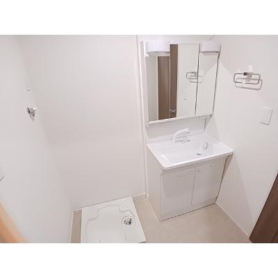 イースト・ワン 101【管理NO：1-028515501-01010】 ★家具家電は申し込み後に搬入します★ ★2026年09月下旬入居可能★の物件写真6