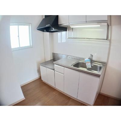 フラット長松Ａ 203【管理NO：1-004435401-02030】 ★家具家電は申し込み後に搬入します★ ★2026年09月下旬入居可能★の物件写真3