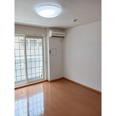 アイベルン　Ｃ棟 102【管理NO：1-014008203-01020】 ★家具家電は申し込み後に搬入します★の物件写真2