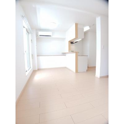 プロムナード笹部 202【管理NO：1-015544401-02020】 ★家具家電は申し込み後に搬入します★ ★2026年10月中旬入居可能★の物件写真2