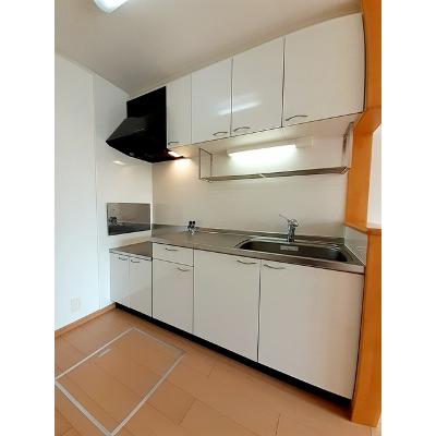ローレルコートＳ 102【管理NO：1-015361501-01020】 ★家具家電は申し込み後に搬入します★の物件写真3