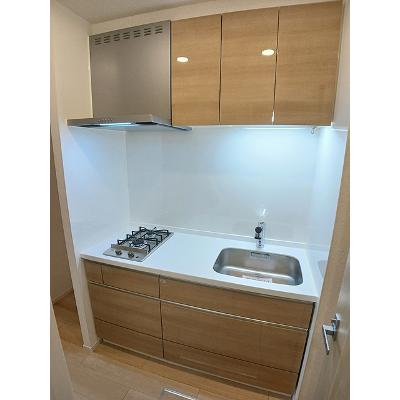 カーサ・オストロ 102【管理NO：1-026327001-01020】 ★家具家電は申し込み後に搬入します★の物件写真3