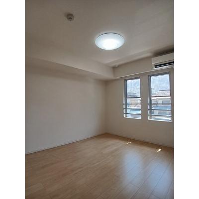 オベルジーヌ 201【管理NO：1-024420401-02010】 ★家具家電は申し込み後に搬入します★の物件写真2