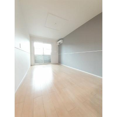マーマネ 102【管理NO：1-022208801-01020】 ★家具家電は申し込み後に搬入します★ ★2026年09月中旬入居可能★の物件写真2