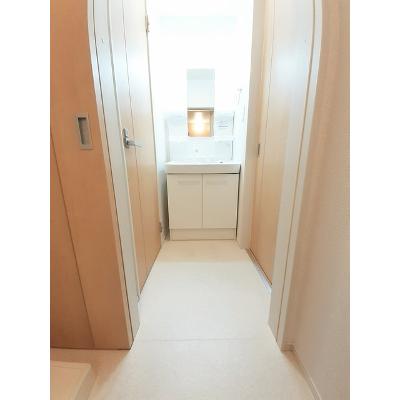 マーマネ 102【管理NO：1-022208801-01020】 ★家具家電は申し込み後に搬入します★ ★2026年09月中旬入居可能★の物件写真6