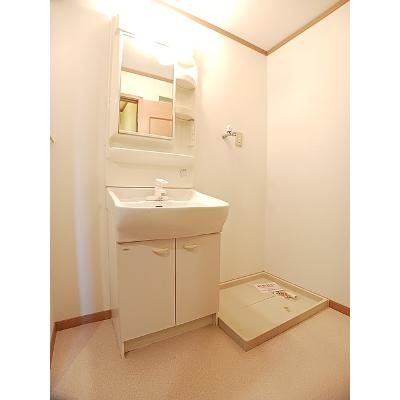 ヴィアーレ２ 102【管理NO：1-011472201-01020】 ★家具家電は申し込み後に搬入します★の物件写真6