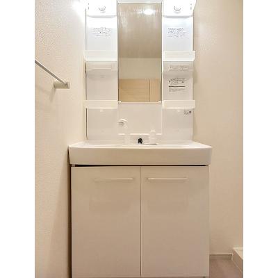 コッティ　クワハラⅠ 205【管理NO：1-020363601-02040】 ★家具家電は申し込み後に搬入します★の物件写真6