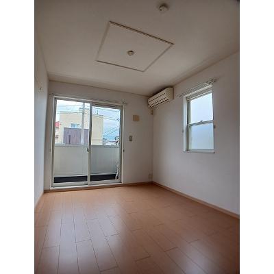 クレメント 101【管理NO：1-015648601-01010】 ★家具家電は申し込み後に搬入します★の物件写真2