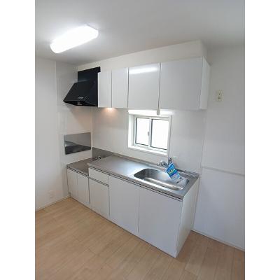 ポース　アザリーⅠ 201【管理NO：1-023627701-02010】 ★家具家電は申し込み後に搬入します★の物件写真3