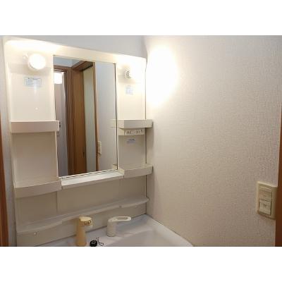 エッセ・ウーナ 105【管理NO：1-013902901-01050】 ★家具家電は申し込み後に搬入します★の物件写真6