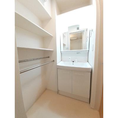 カーサ・ソレイユ 102【管理NO：1-024561501-01020】 ★家具家電は申し込み後に搬入します★ ★2026年11月上旬入居可能★の物件写真6