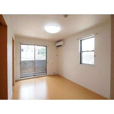 アメイジング　コート 106【管理NO：1-017960101-01050】 ★家具家電は申し込み後に搬入します★の物件写真2
