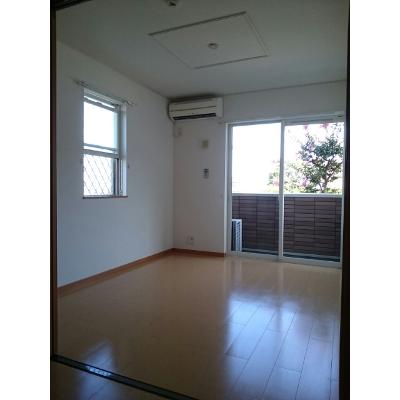 ハッピー・ベル 103【管理NO：1-015290301-01030】 ★家具家電は申し込み後に搬入します★ ★2026年09月下旬入居可能★の物件写真2