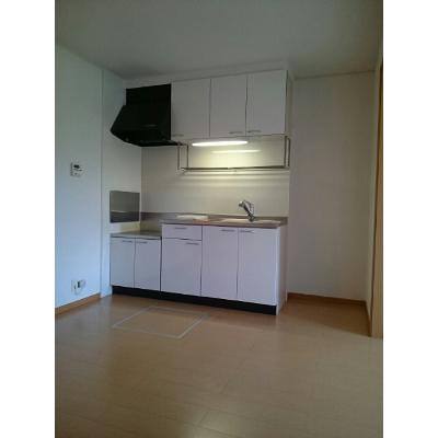 ハッピー・ベル 103【管理NO：1-015290301-01030】 ★家具家電は申し込み後に搬入します★ ★2026年09月下旬入居可能★の物件写真3